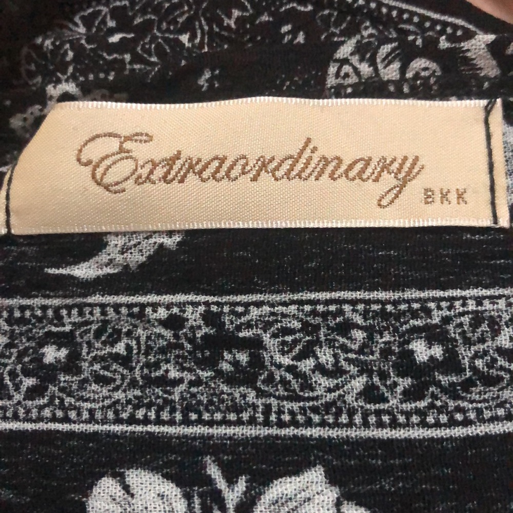 Extraordinary - Picture 6 of 6
